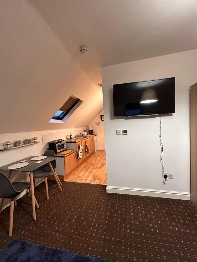 Bv Comfy Attic Studio At Deighton Huddersfield Apartment Екстериор снимка